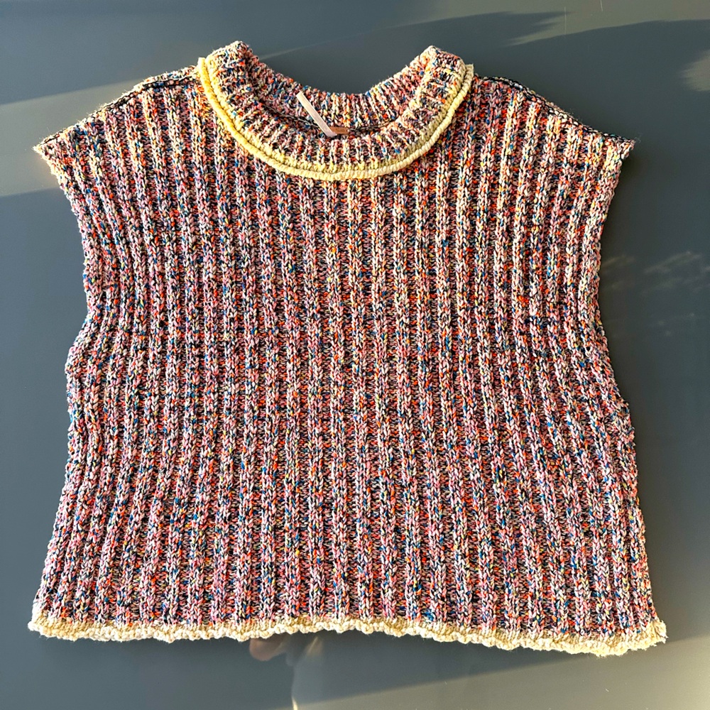 Free People knitted sleeveless sweater in XL, multicolored